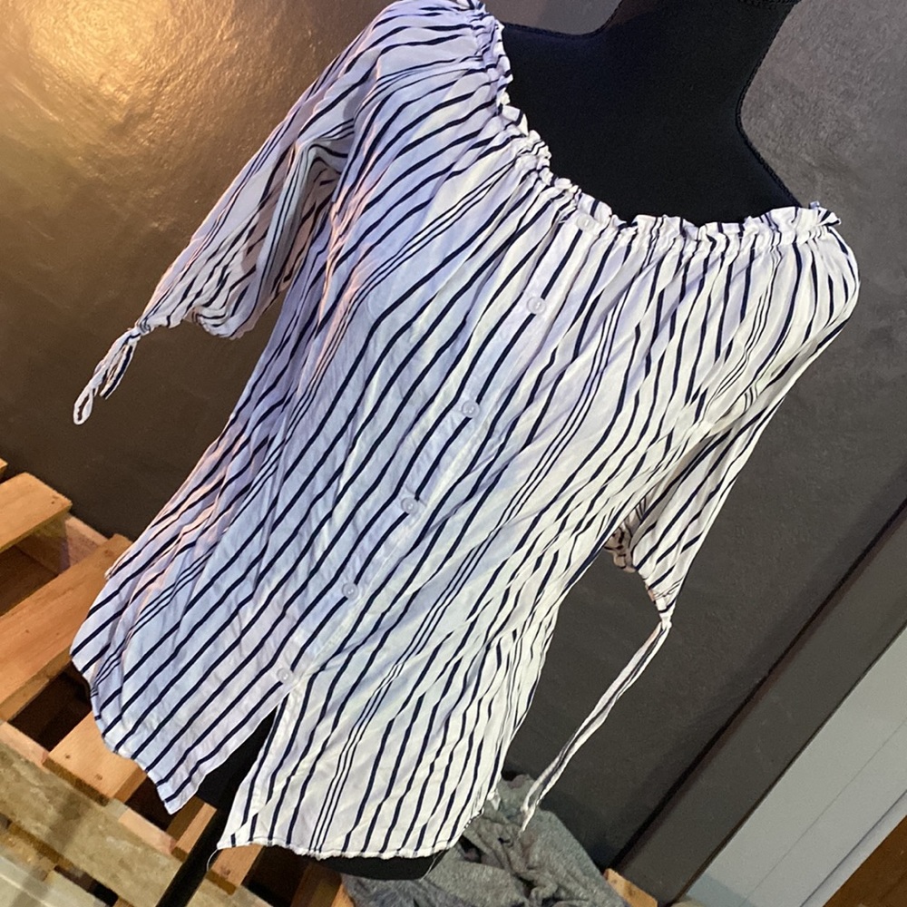 F & F.
US size 8 - Picture 2 of 7